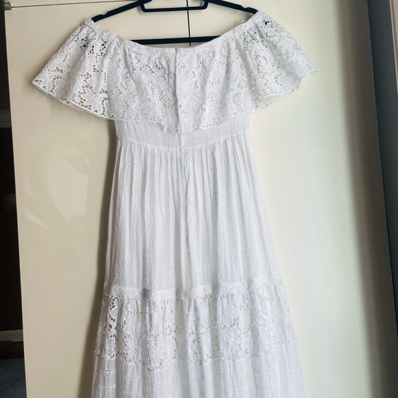 Valentino White Summer Tiered Maxi Dress Spa Collection - Picture 7 of 10